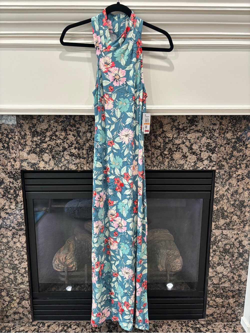 NWT - Tinsel - Women's Floral Maxi Dress (Petite)